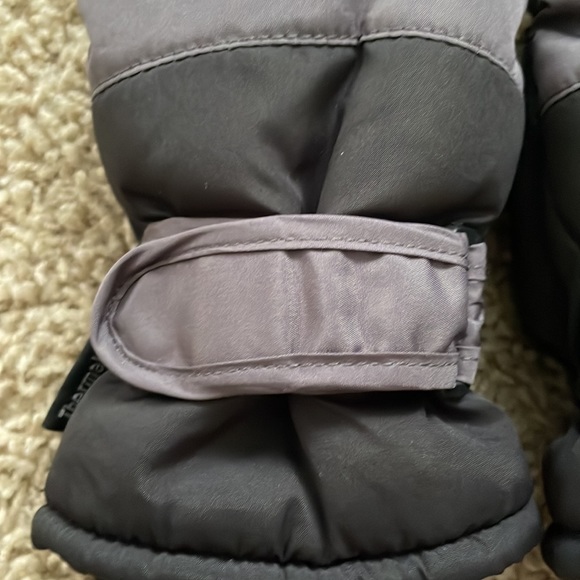 Girls Mittens - Picture 4 of 6